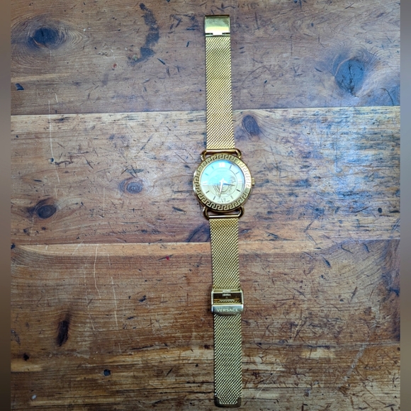 Versace Gold Medusa Gold Mesh Watch 36mm - Picture 3 of 7